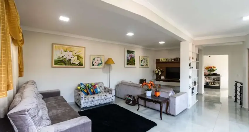 Casa com 3 quartos para alugar na Rua Joazeiro, Sumaré, São Paulo