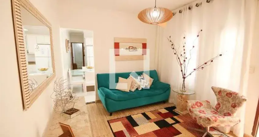 Casa com 2 quartos para alugar na Rua Caribas, Tupi, Praia Grande