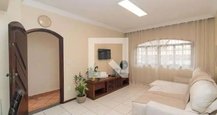 Casa com 4 quartos para alugar na Rua Lenize Mazzei, Vila Mazzei, São Paulo