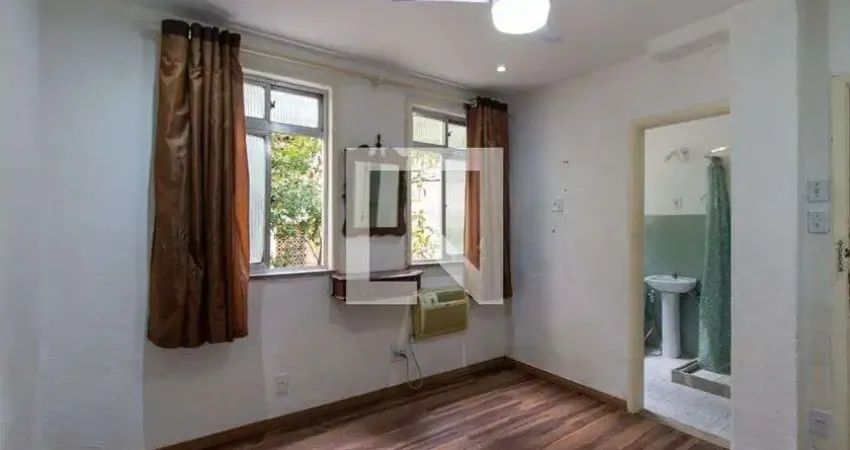 Kitnet / stúdio para aluguel - santa teresa, 1 quarto,  24 m² - rio de janeiro
