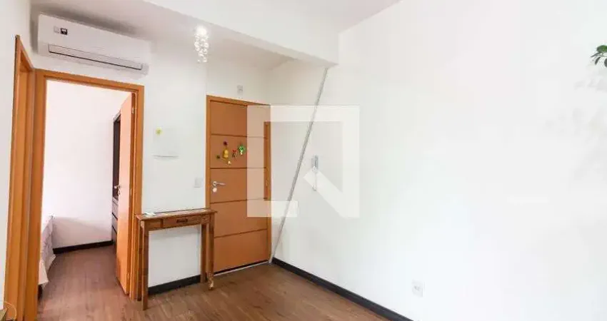 Apartamento com 1 quarto para alugar na Rua Salém Bechara, Centro, Osasco