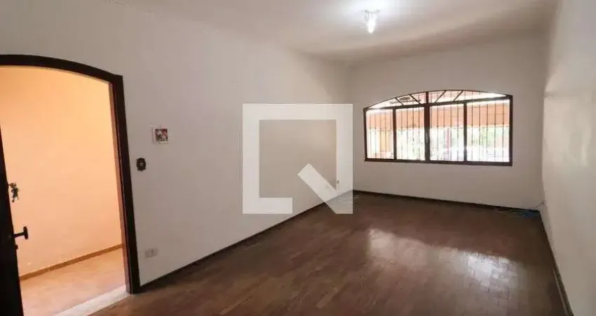 Casa com 4 quartos para alugar na Rua Matheus Bariani, Vila Yara, Osasco