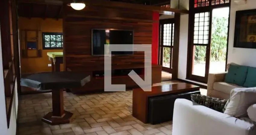 Casa / sobrado em condomínio para aluguel - vila de são fernando, 3 quartos,  500 m² - cotia