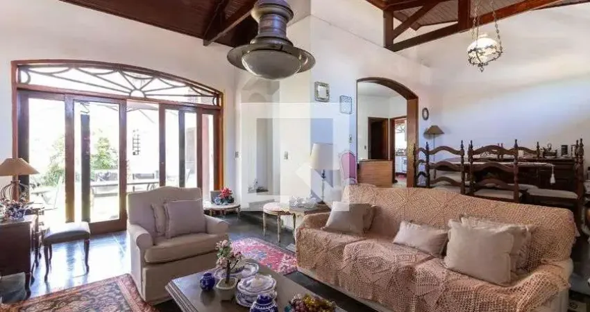 Casa com 4 quartos para alugar na Rua Santo Adalberto, Água Fria, São Paulo