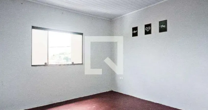 Casa com 2 quartos para alugar na Rua Doutor Campos Mello, Jardim Vivan, São Paulo