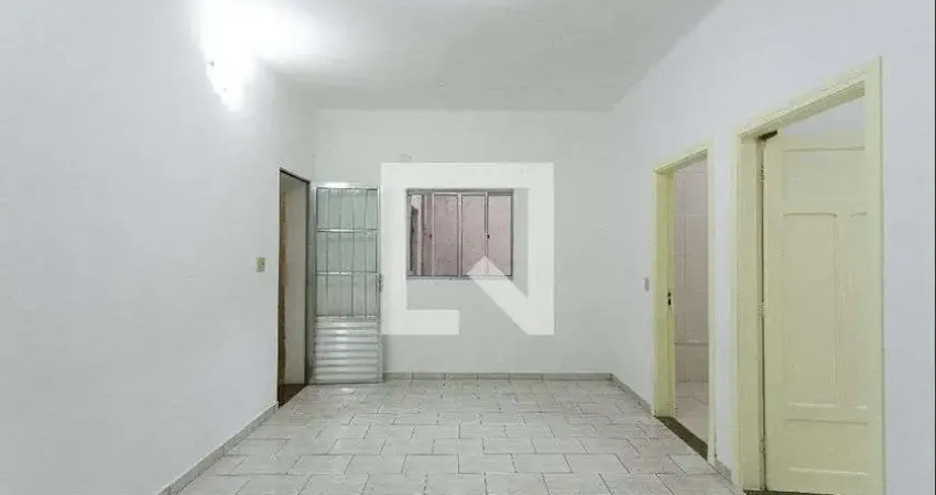 Casa com 3 quartos para alugar na Rua Winifred, Vila Carrão, São Paulo