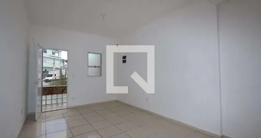 Casa com 2 quartos para alugar na Rua Ipoema, Sapopemba, São Paulo