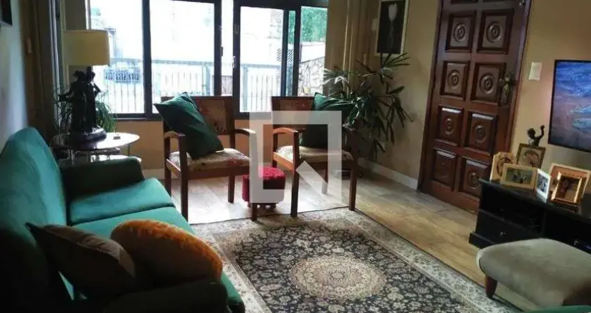 Casa com 4 quartos para alugar na Rua Pedro Nascimento Ferrador, Mooca, São Paulo