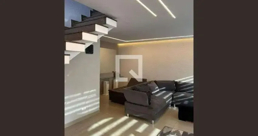 Casa com 3 quartos para alugar na Rua Deni, Vila Carrão, São Paulo