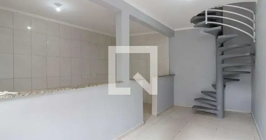 Casa com 2 quartos para alugar na Rua Japaratuba, Sacomã, São Paulo