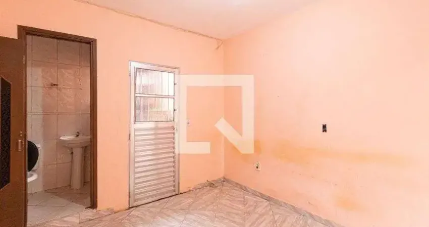 Casa com 1 quarto para alugar na Rua 15 de Outubro, Santa Maria, Osasco