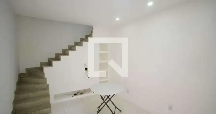 Casa para aluguel - santos dumont, 2 quartos, 60 m² - nilópolis