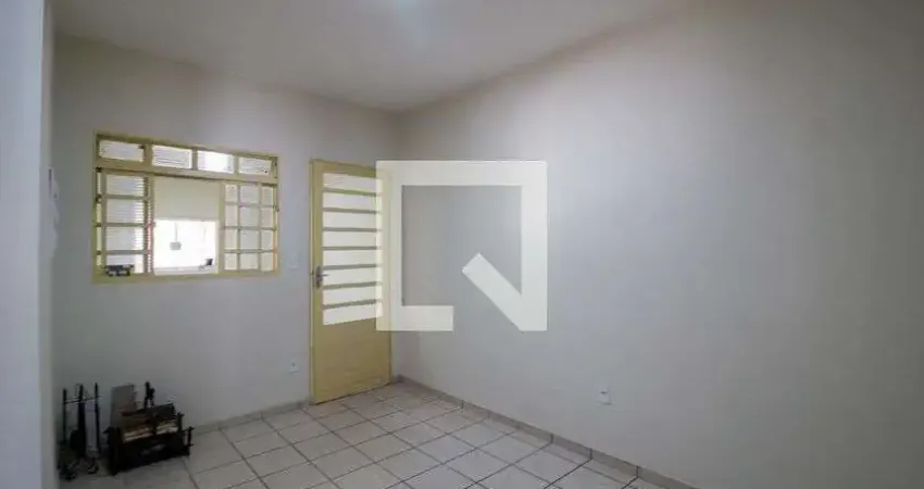 Casa com 2 quartos para alugar na Rua Romilda Peragallo Acquaviva, Wanel Ville, Sorocaba