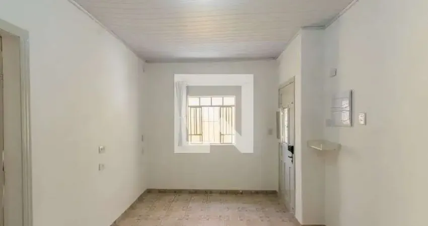 Casa com 2 quartos para alugar na Rua Cachoeira de Santa Cruz, Ponte Rasa, São Paulo