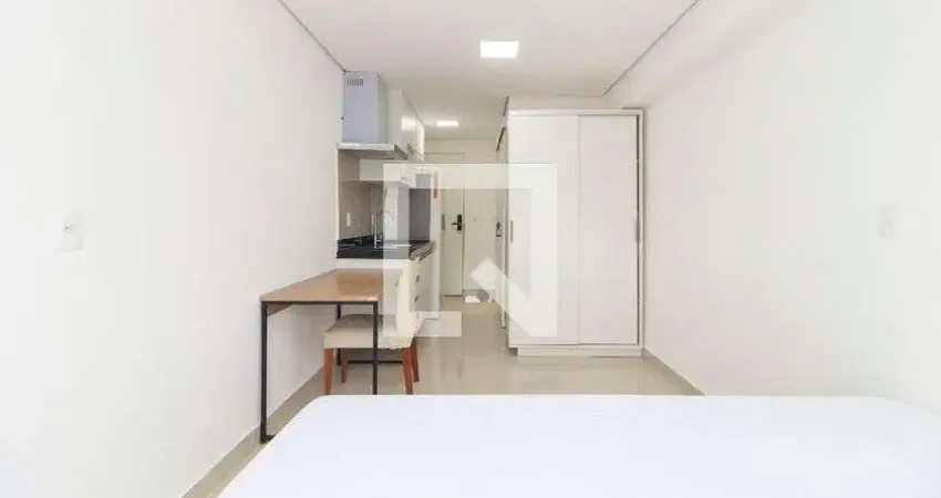 Kitnet / Stúdio para alugar na Rua Francisco Romeiro Sobrinho, Chácara Santo Antônio, São Paulo