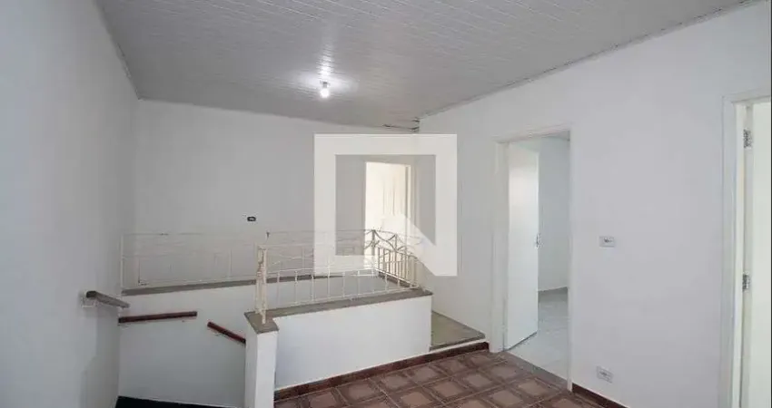 Casa com 2 quartos para alugar na Avenida das Cerejeiras, Vila Maria, São Paulo