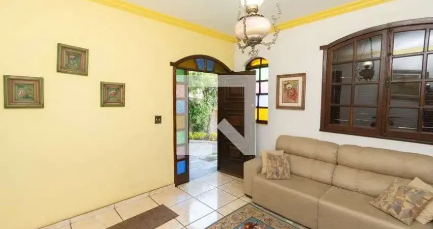 Casa com 5 quartos para alugar na Avenida José Faria da Rocha, Eldorado, Contagem