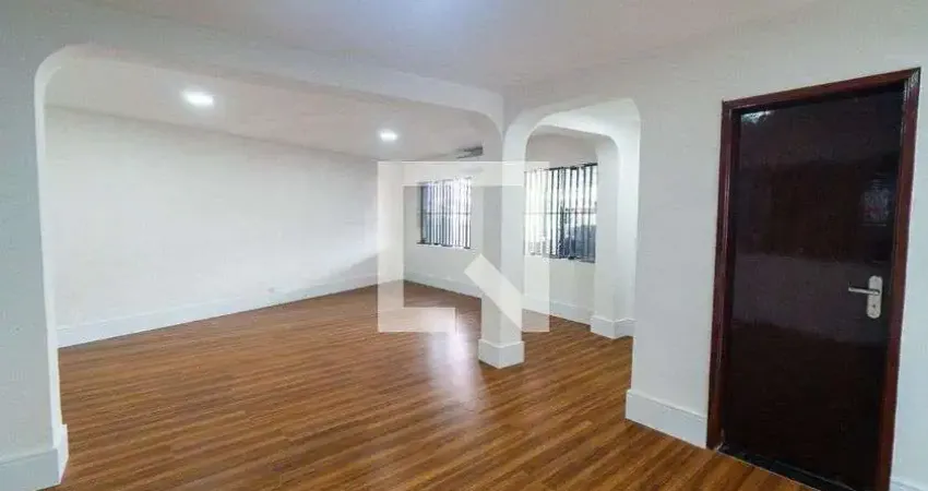 Casa com 4 quartos para alugar na Rua Cinco de Outubro, Jabaquara, São Paulo