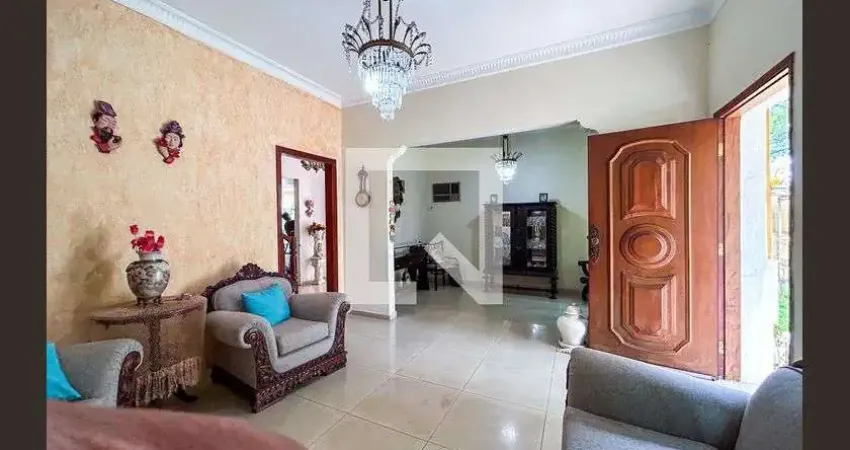 Casa com 4 quartos para alugar na Praça Frei Barauna, Centro, Sorocaba