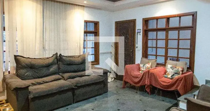 Casa com 4 quartos para alugar na Rua Pixinguinha, Macedo, Guarulhos