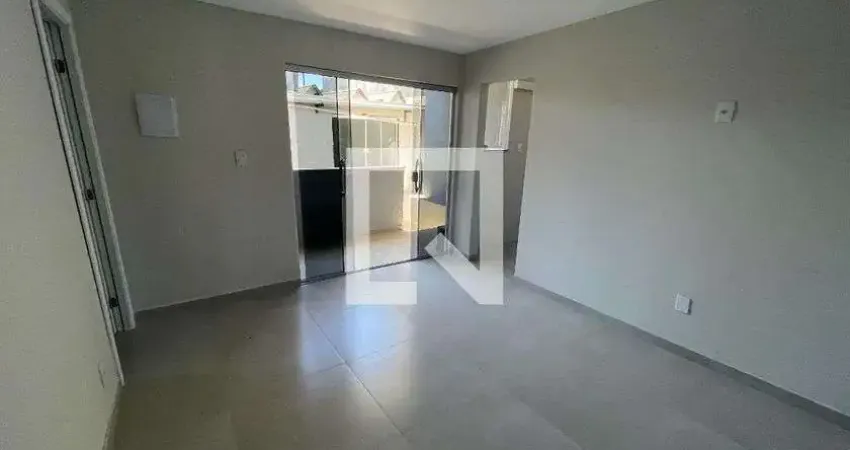 Casa para aluguel - vila sarapuí, 1 quarto, 101 m² - duque de caxias