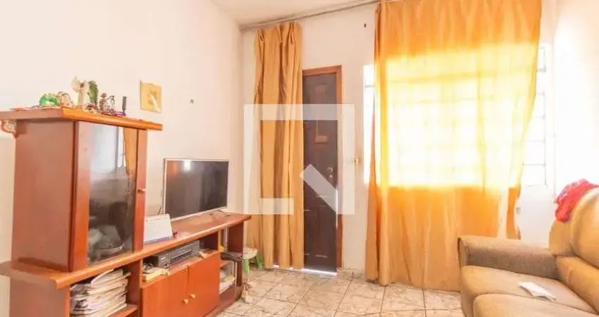 Casa com 2 quartos para alugar na Rua Analândia, Rochdale, Osasco