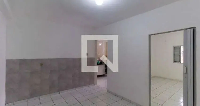 Casa com 2 quartos para alugar na Rua George Aretin, Sapopemba, São Paulo