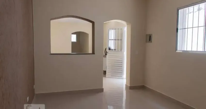 Casa com 2 quartos para alugar na Rua Gabriel Dias, Ipiranga, São Paulo