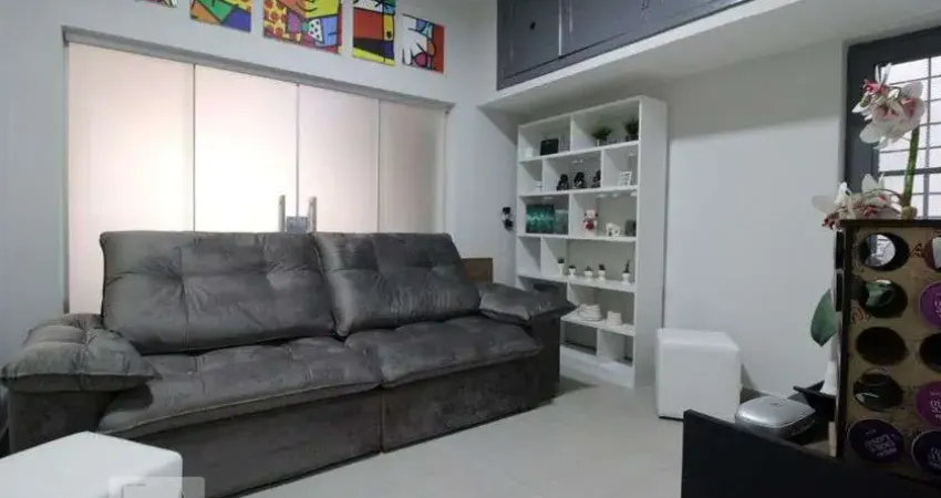 Casa com 3 quartos para alugar na Rua Vicente Leporace, Campo Belo, São Paulo