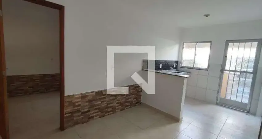 Casa com 1 quarto para alugar na Rua Correio do Povo, Taquara, Rio de Janeiro