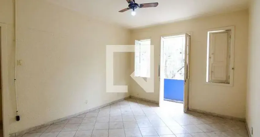 Casa com 3 quartos para alugar na Avenida Heitor Beltrão, Tijuca, Rio de Janeiro