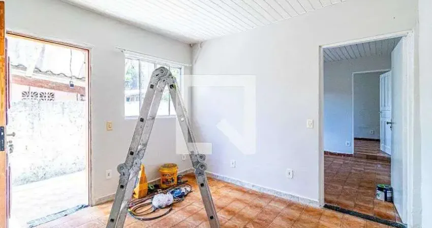 Casa com 2 quartos para alugar na Rua Santa Leonor, Jaguaré, São Paulo