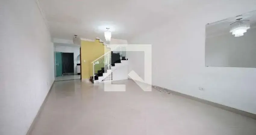 Casa com 3 quartos para alugar na Rua Coronel Newton Braga, Cangaíba, São Paulo