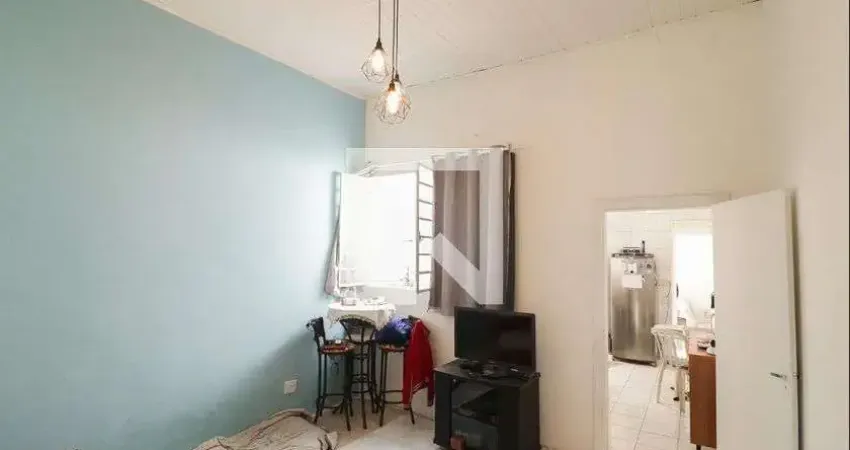 Casa com 2 quartos para alugar na Rua Duarte de Azevedo, Santana, São Paulo