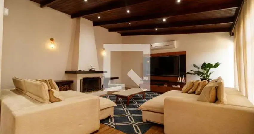 Casa com 5 quartos para alugar na Rua Genova, Tucuruvi, São Paulo