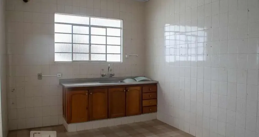 Casa com 1 quarto para alugar na Rua Abaíbas, Freguesia do Ó, São Paulo