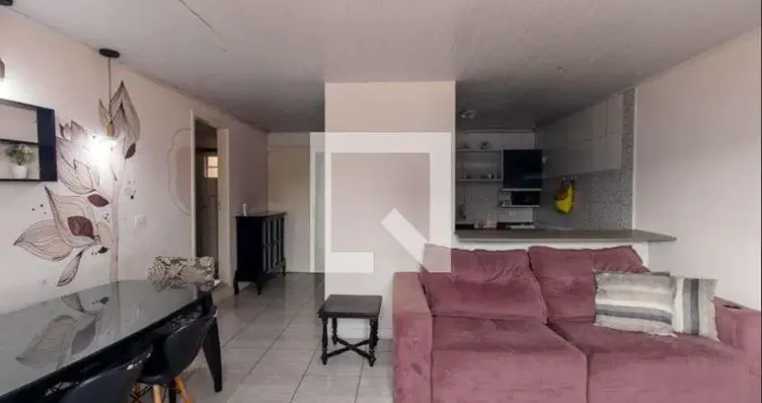 Casa com 2 quartos para alugar na Rua Cid Marcondes de Albuquerque, Pinheirinho, Curitiba