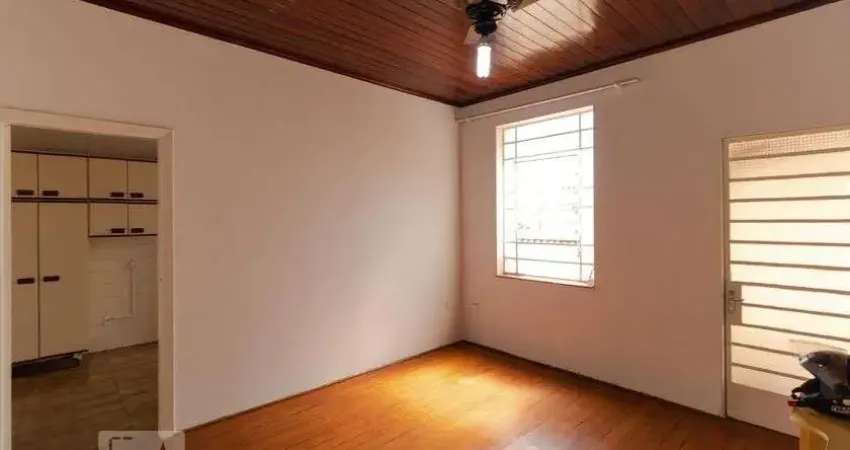 Casa com 3 quartos para alugar na Rua Uruguaiana, Bosque, Campinas