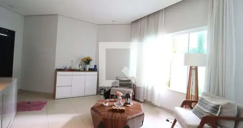 Casa / sobrado em condomínio para aluguel - granja marileusa, 4 quartos,  292 m² - uberlândia