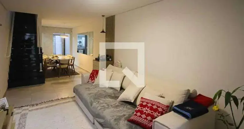 Casa com 3 quartos para alugar na Rua Primeira Cruz, Vila Alpina, São Paulo