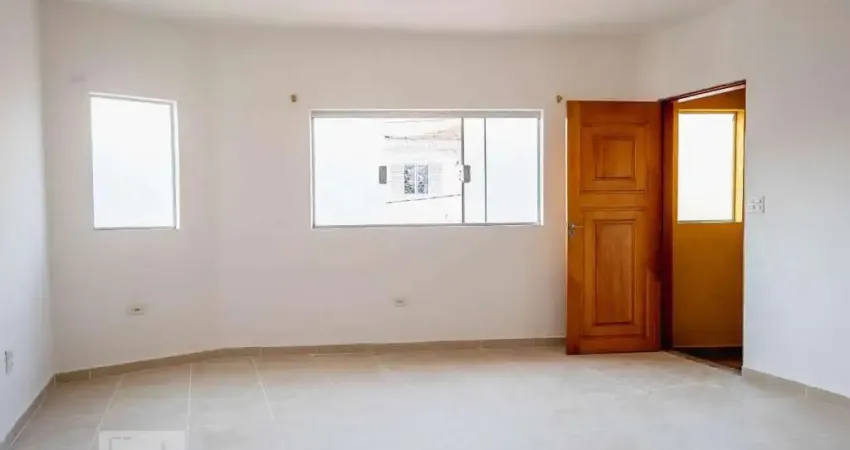 Casa com 3 quartos para alugar na Rua Silva Coutinho, Mooca, São Paulo