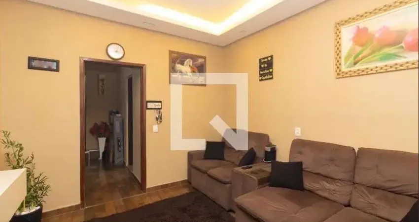 Casa com 2 quartos para alugar na Rua Pedra Dourada, Jardim Robru, São Paulo