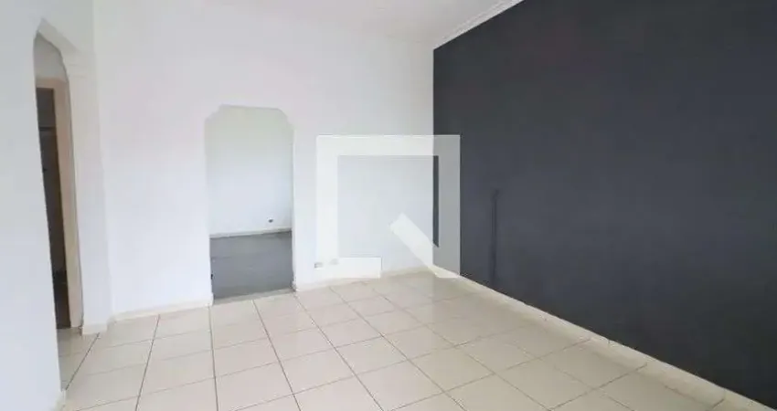 Casa com 2 quartos para alugar na Rua Ana Martinelli Lovera, Umuarama, Osasco