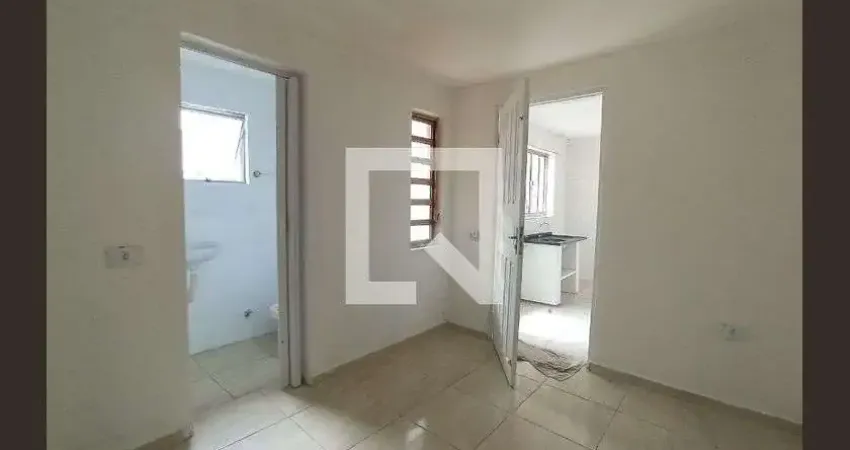 Casa com 1 quarto para alugar na Rua Benedito da Fonseca Rondon, Vila Mangalot, São Paulo