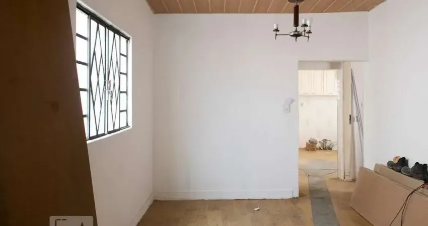 Casa com 2 quartos para alugar na Rua Marinheiro, Água Fria, São Paulo