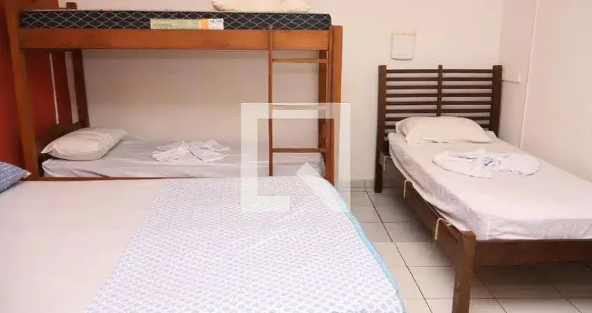 Casa com 2 quartos para alugar na Rua Senhor do Bonfim, Itapuã, Salvador