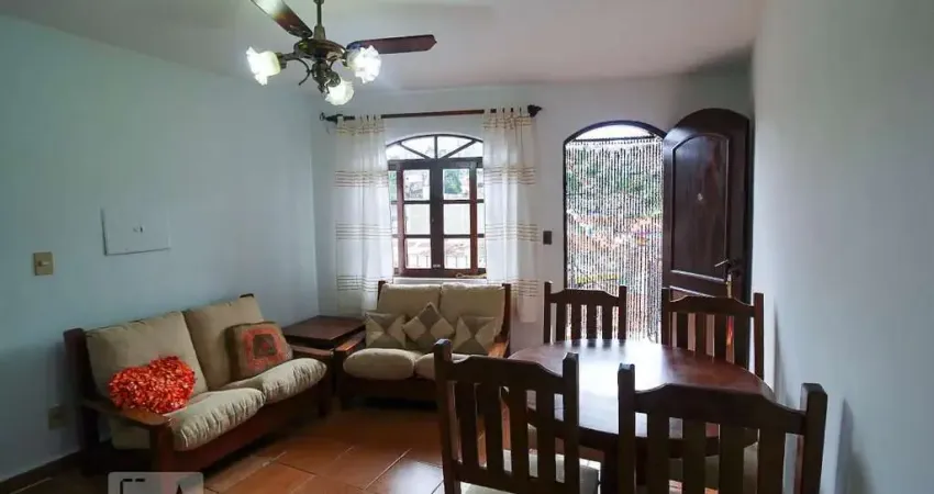 Casa com 2 quartos para alugar na Rua Bicudo Cortês, Vila Romana, São Paulo