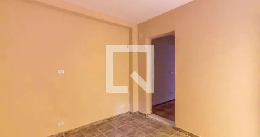 Casa com 2 quartos para alugar na Avenida Presidente Médici, Vila Menck, Osasco