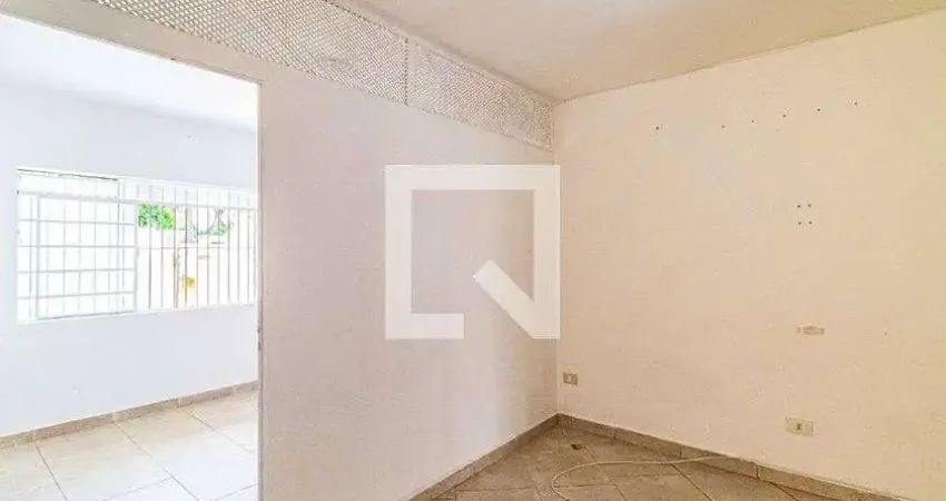 Casa com 1 quarto para alugar na Rua Nicola Spinelli, Parque Ipê, São Paulo