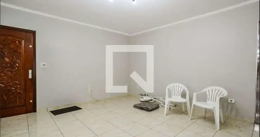 Casa com 3 quartos para alugar na Rua Laureano, Utinga, Santo André